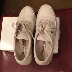 Men’s walking shoes